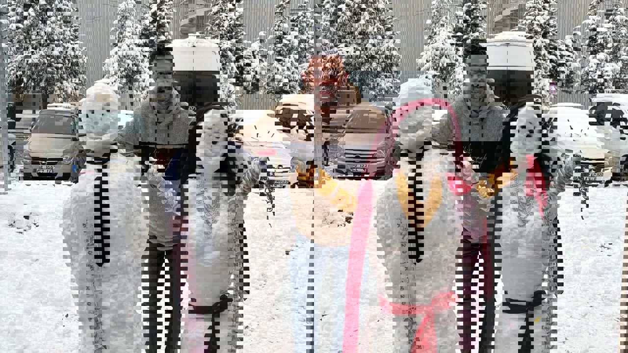 Malatya’da Esnaftan Kardan Düğün: Kardan Kadın Ve Erkek Evlendi