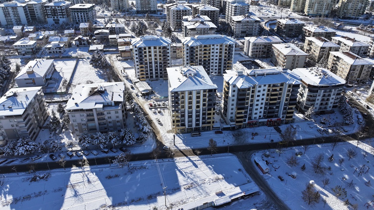 Başkan Geçit: “Yeşil Yaşam Evleri, Yeşilyurt’un Geleceğine Değer Katıyor”