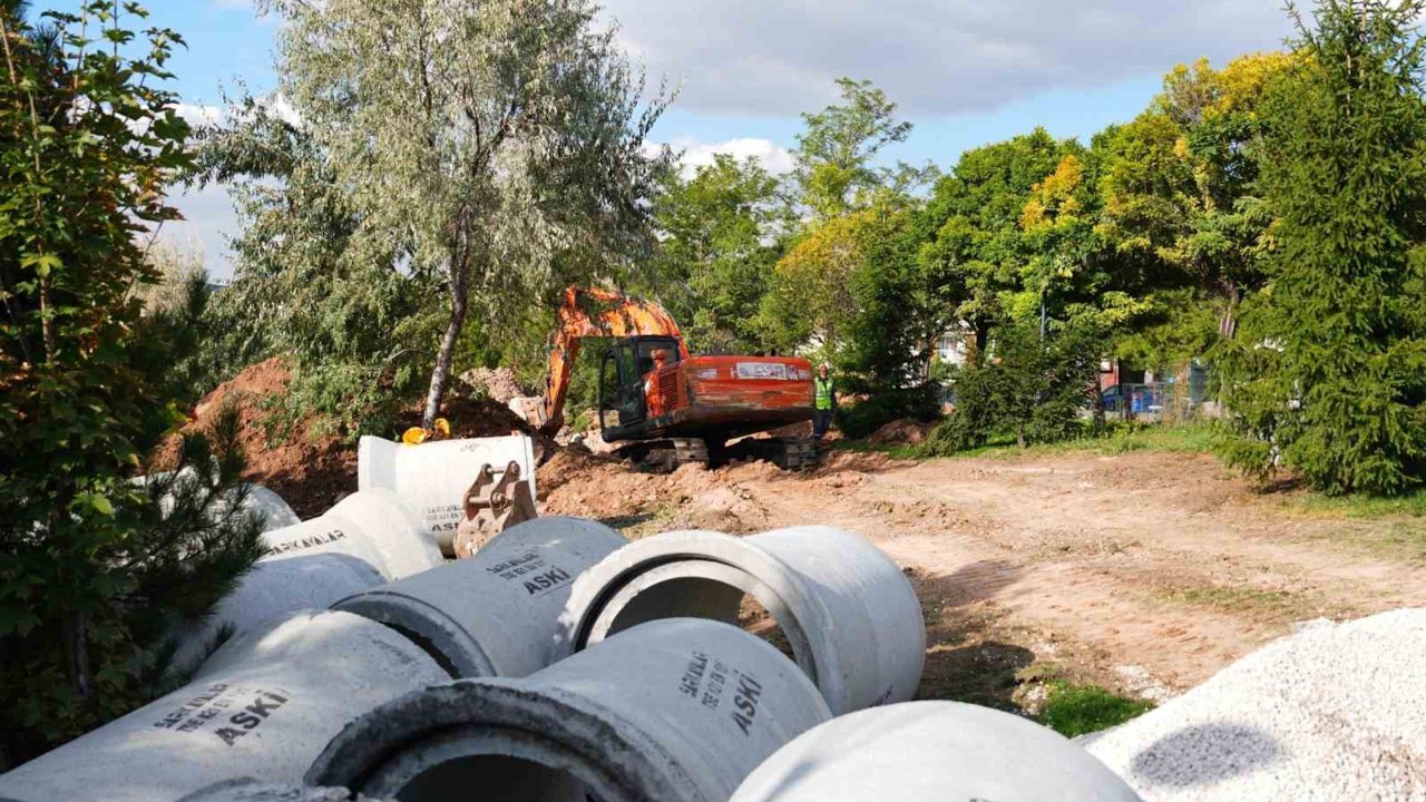 Gölbaşı Belediyesi’nden Alparslan Türkeş Parkı’nda altyapı çalışması
