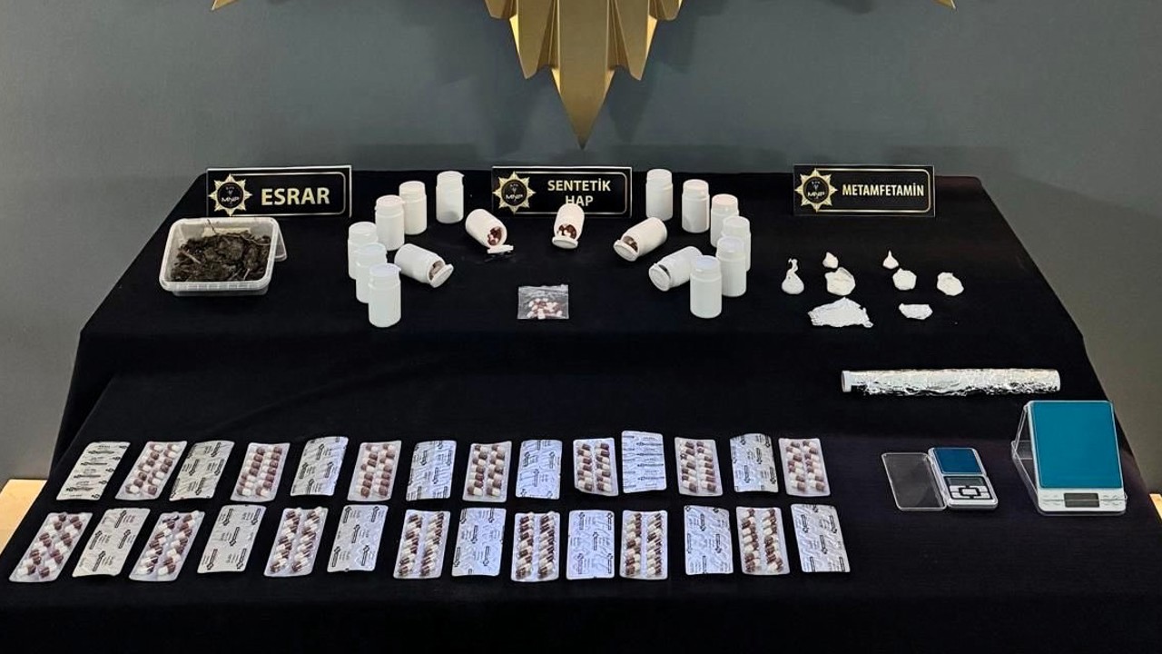 Malatya’da Sokak Satıcılarına Yönelik Operasyonda 14 Şüpheli Yakalandı