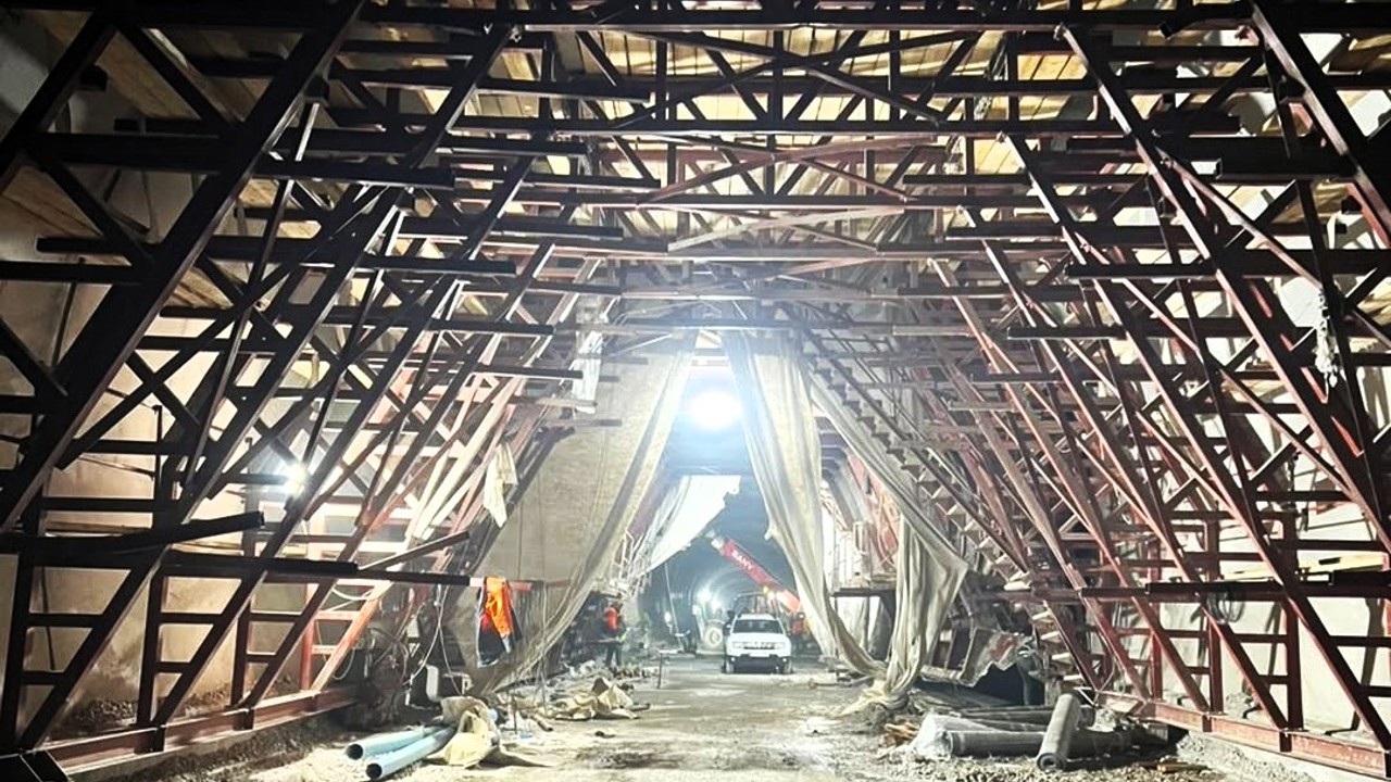 Erkenek Tüneli’nde Tadilat Çalışmaları Sürüyor