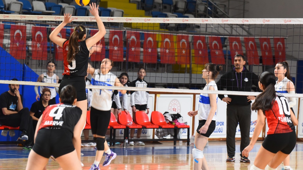 Malatya’da Genç Kızlar Voleybol İl Şampiyonu 91000 Dev A Spor Kulübü Oldu