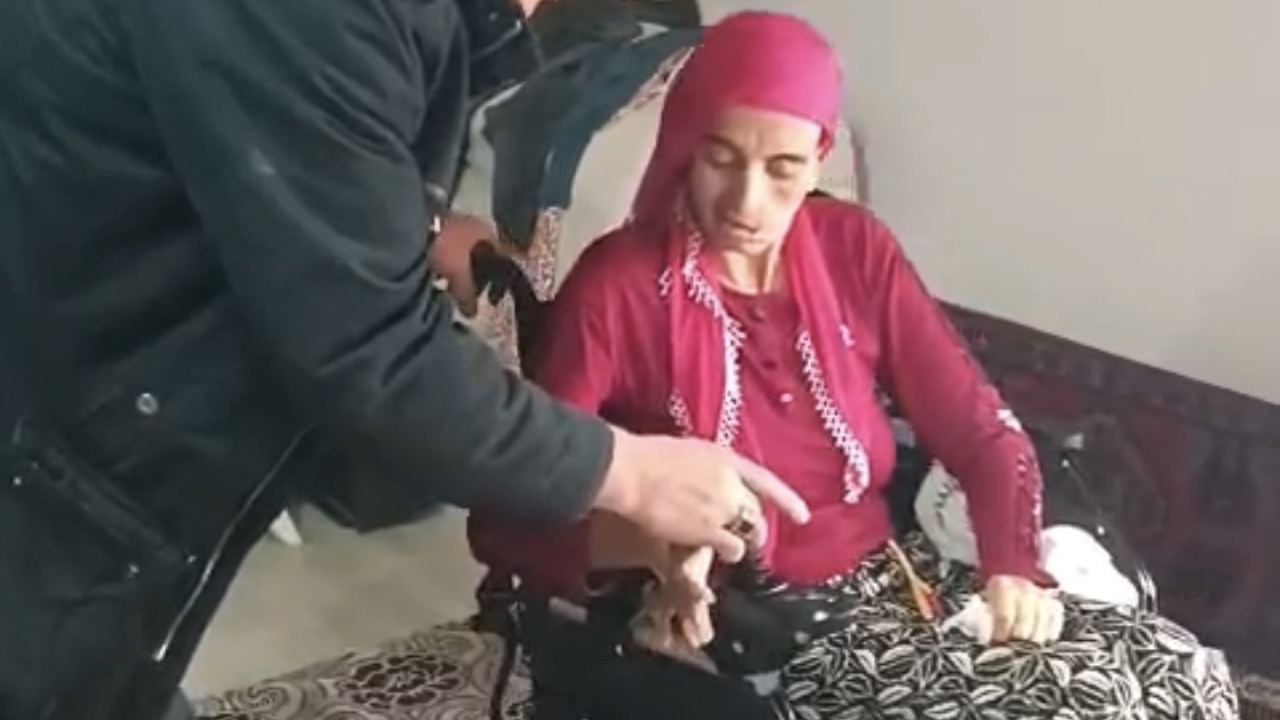 Malatya’da Hayırseverlerden Tekerlekli Sandalye Desteği