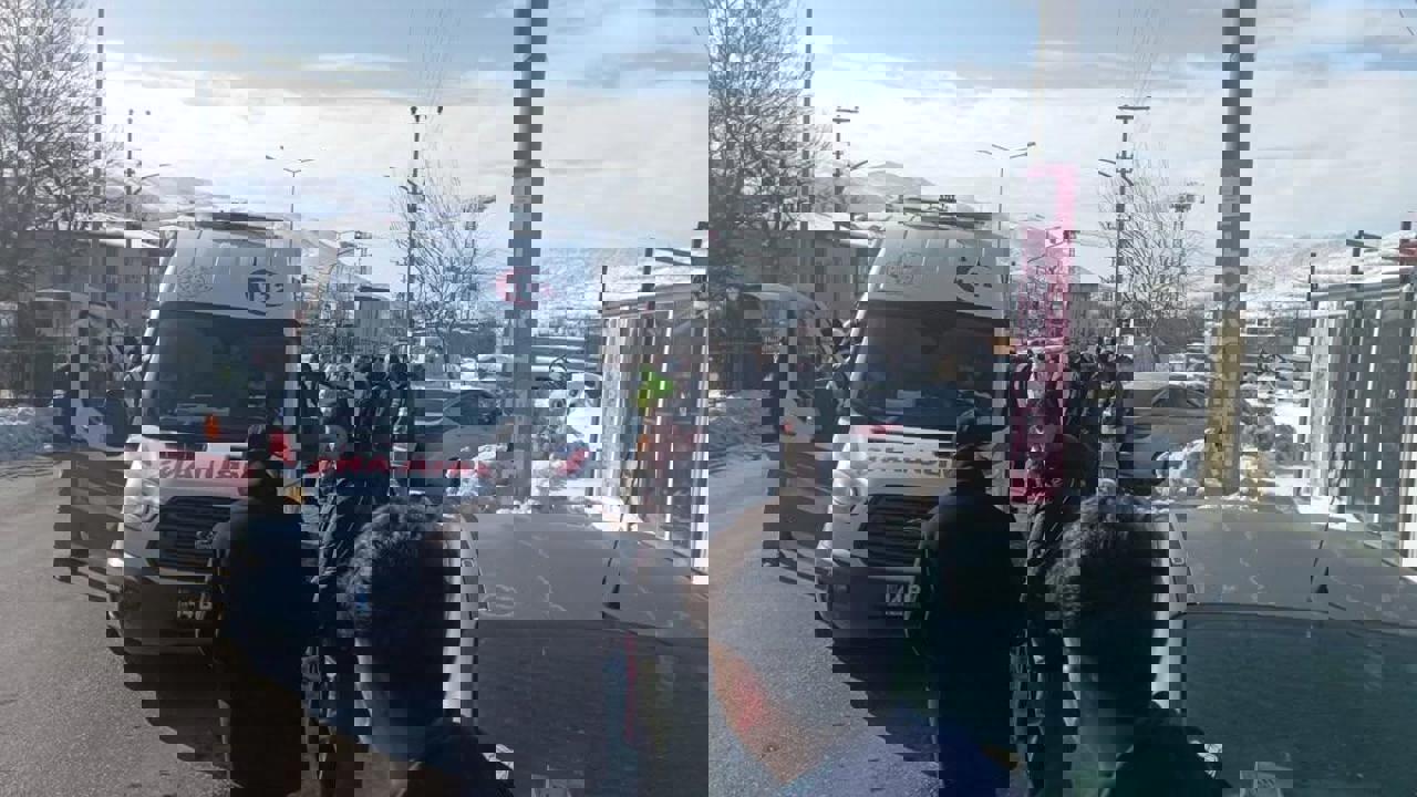 Doğanşehir’de Beton Mikseri Yayaya Çarptı