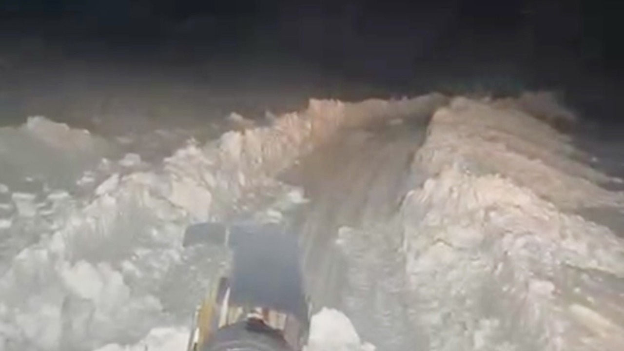 Tipi Darende’yi Kilitledi: Yollar Kapandı, Çoban Kurtarıldı, Elektrik Seferberliği Başlatıldı