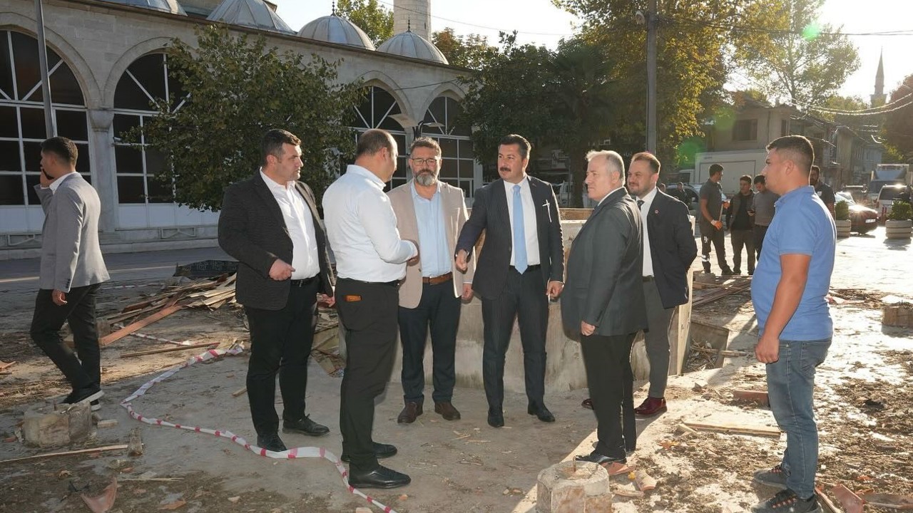 Yenişehir’e yeni meydan ve tarihi çeşme

