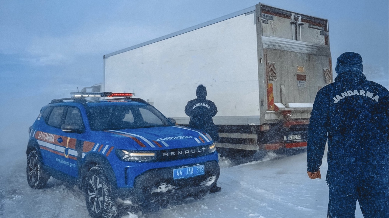 Malatya-Kayseri Karayolu Ulaşıma Kapandı