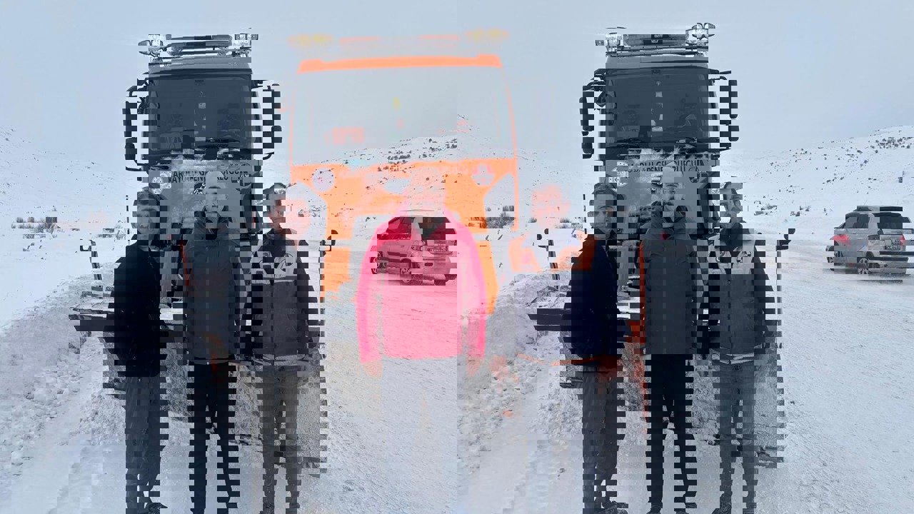 Doğanşehir’de Karla Mücadele Ekiplerine Kaymakam Sungur’dan Ziyaret