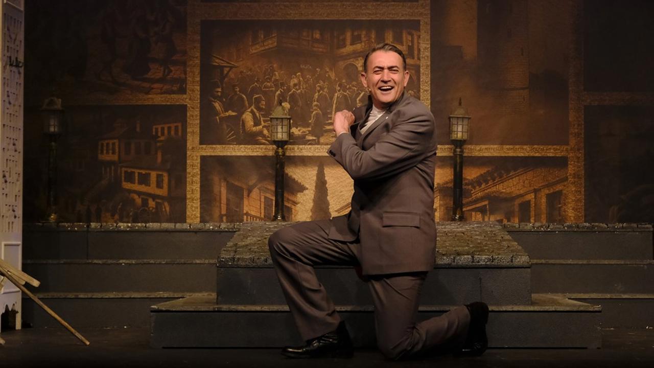 İzmir Devlet Tiyatrosu’ndan Sahneye! Tarih ve İnsana Dair Bir Yolculuk