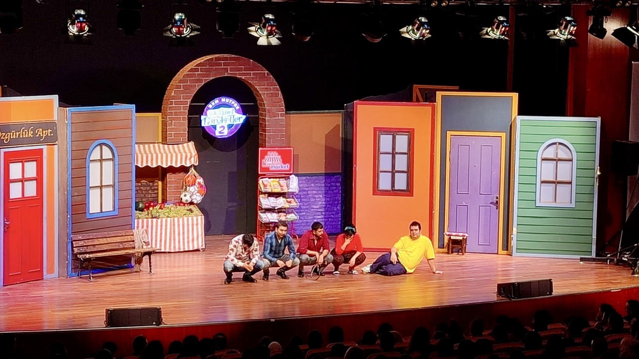 “Çok Güzel Hareketler 2” Malatya’da Kahkaha Dolu Anlara Sahne Oldu