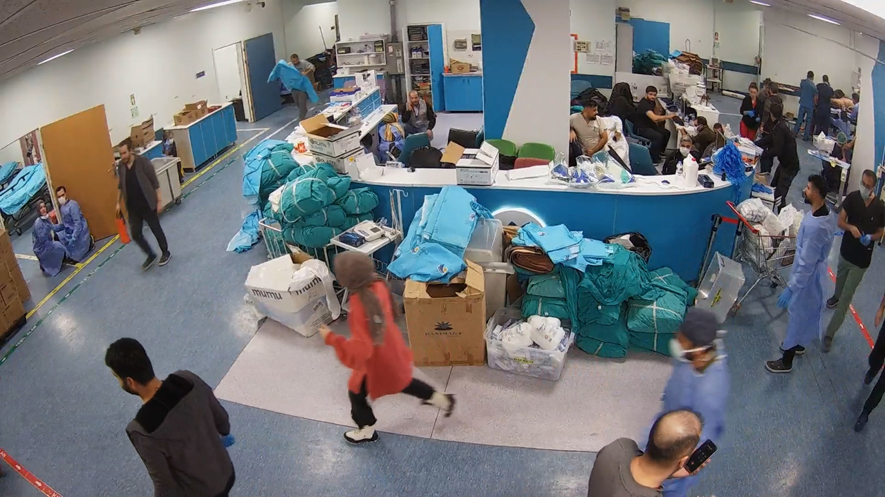 Malatya’da 6 Şubat depremlerinde enkazdan çıkarılan Kenan Karadağ’a (62) İnönü Ü