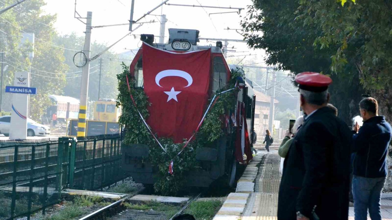 Atatürk’ün Manisa’ya gelişinin 100. yıl dönümü coşkuyla kutlandı
