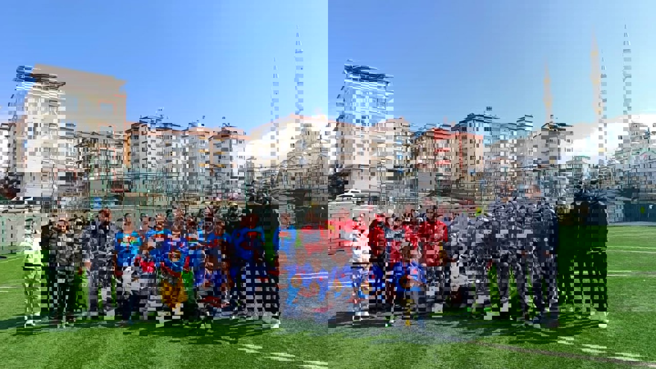 Okul Sporları Yıldız Kızlar Hokey Müsabakaları Sona Erdi