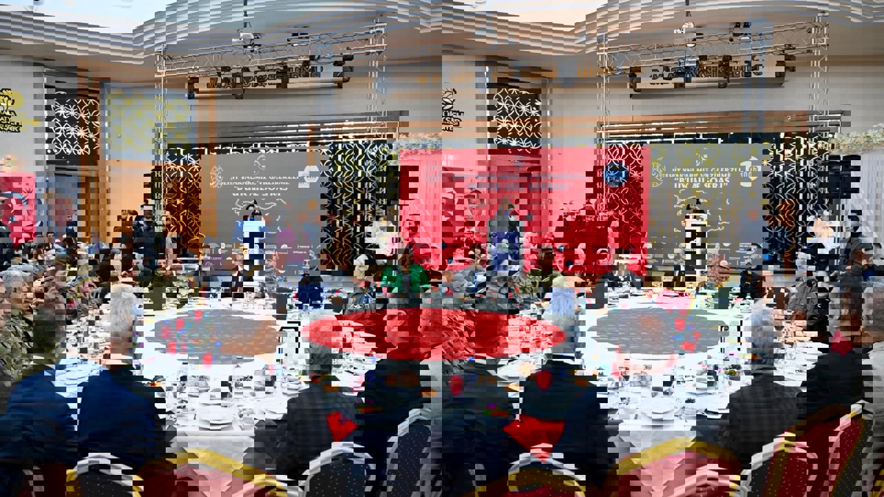 Malatya Valiliği’nin ev sahipliğinde gerçekleştirilen programda Vali Seddar Yavu