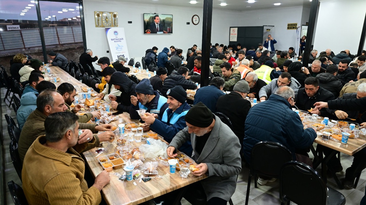 Battalgazi Belediyesi İftarı Çadırlarda Değil Restoranda Veriyor