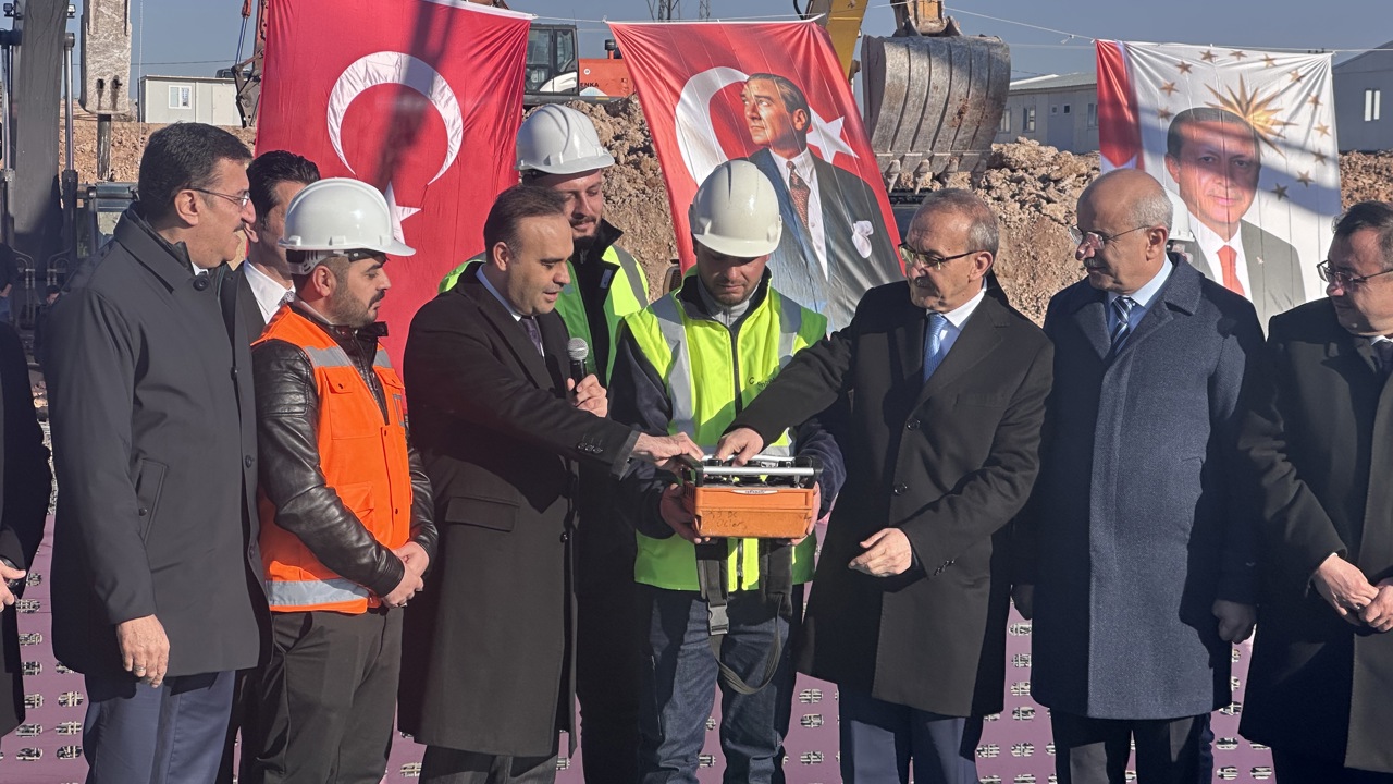 Bakan Kacır: “Malatya’yı Türkiye Yüzyılı’nın Üretim Üssü Haline Getiriyoruz”