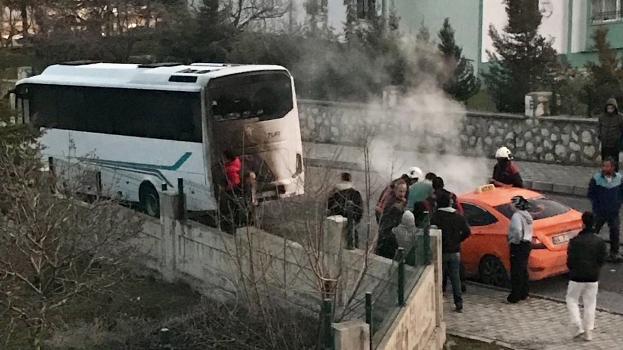 Malatya’da Sabah Saatlerinde İki Araçta Yangın