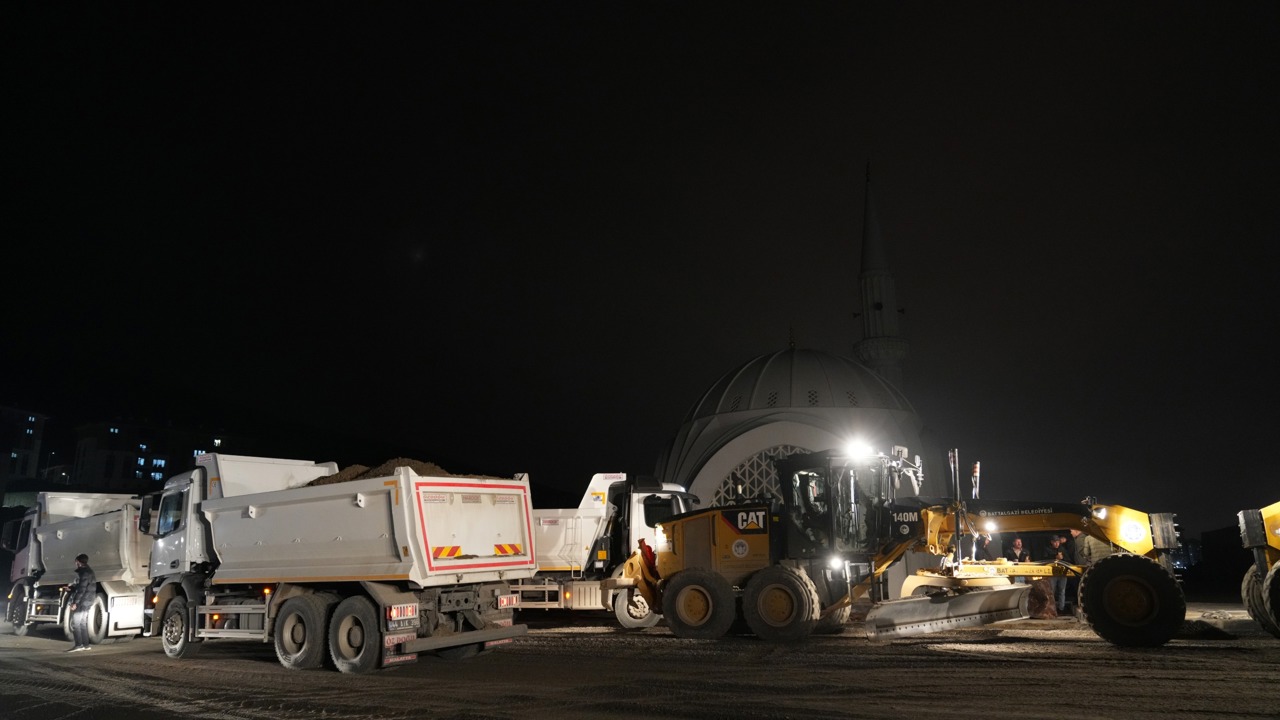 Battalgazi’de Çamurlu Toki Cami Çevresindeki Çalışmalar Tamamlandı