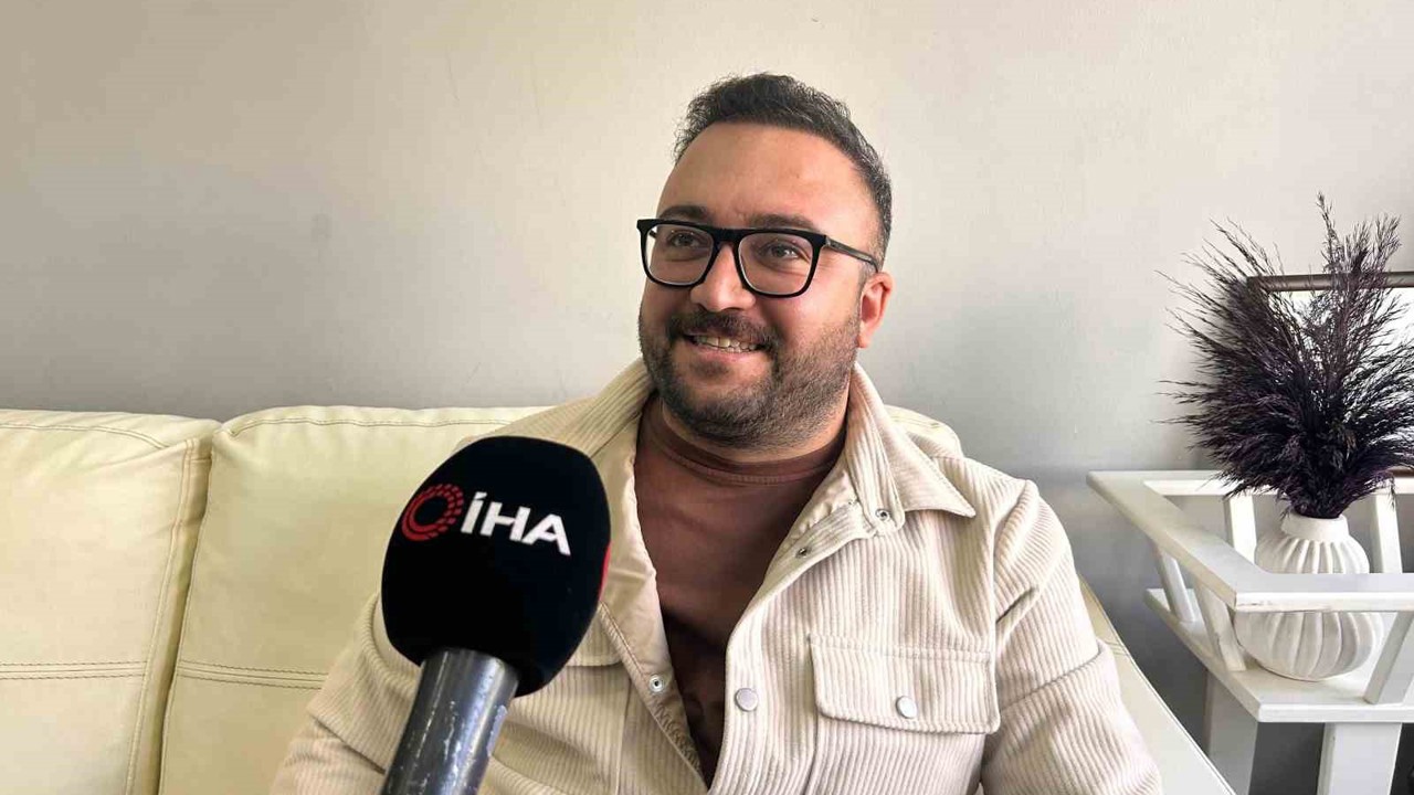 ’Özrü kabahatinden büyük’, kendisini karısına dev buketle affettirdi
