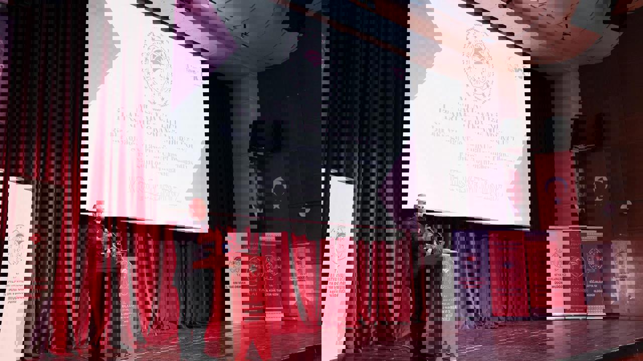 Malatya’da yeni üretim sezonu öncesi kayısı üreticileri ve çiftçilere yönelik “b