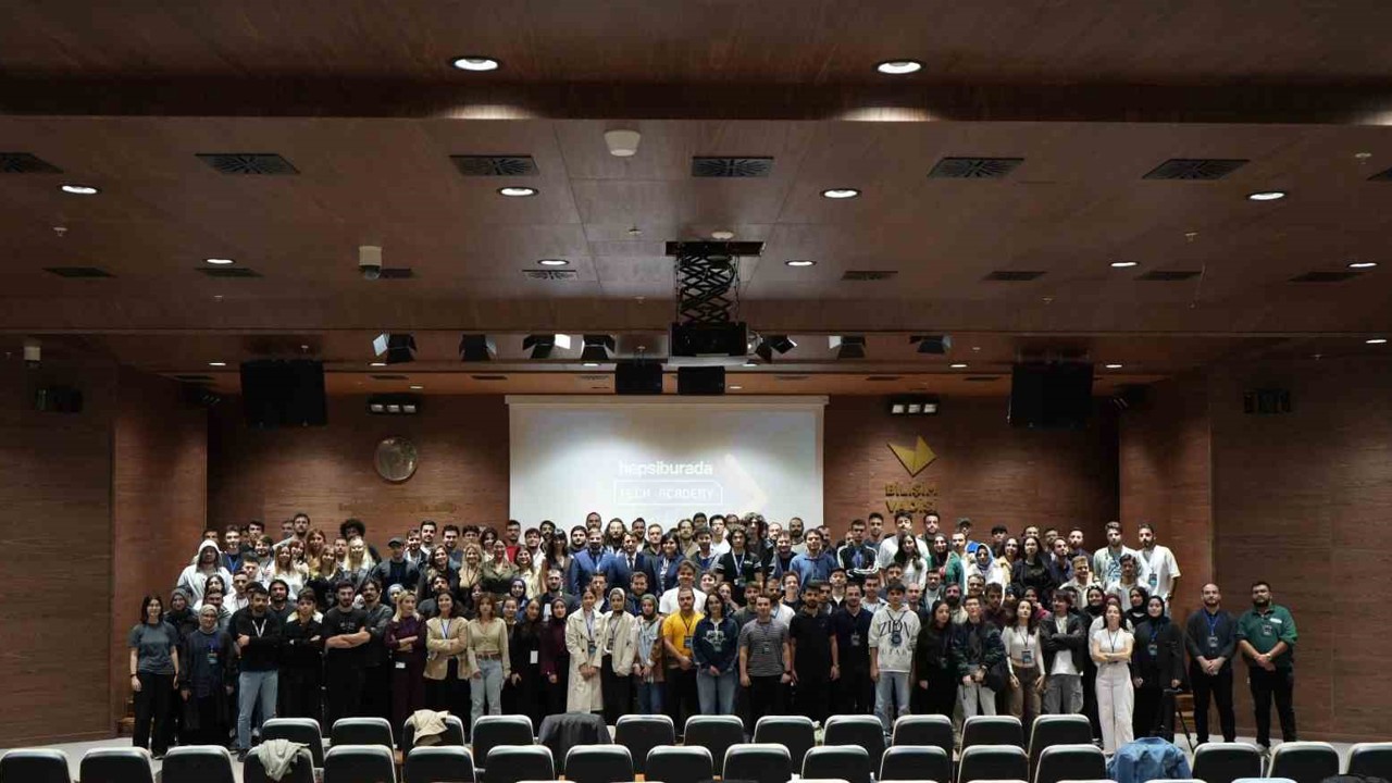 "Hepsiburada Tech Academy" ikinci dönem mezunlarını verdi

