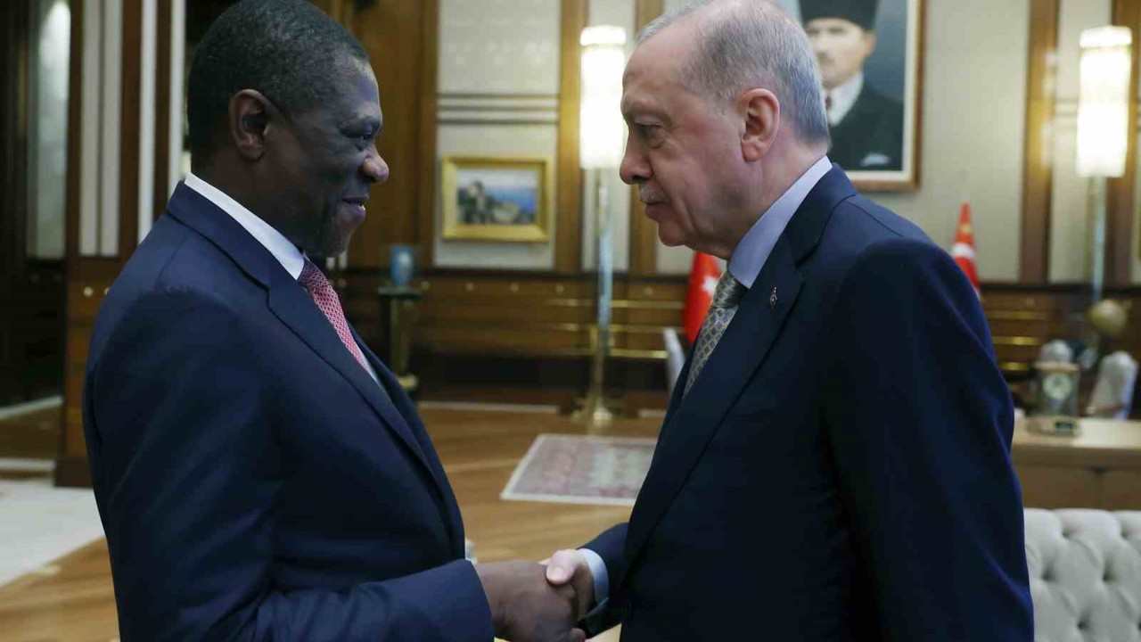 Cumhurbaşkanı Erdoğan, Güney Afrika Cumhuriyeti Cumhurbaşkanı Yardımcısı Mashatile’yi kabul etti
