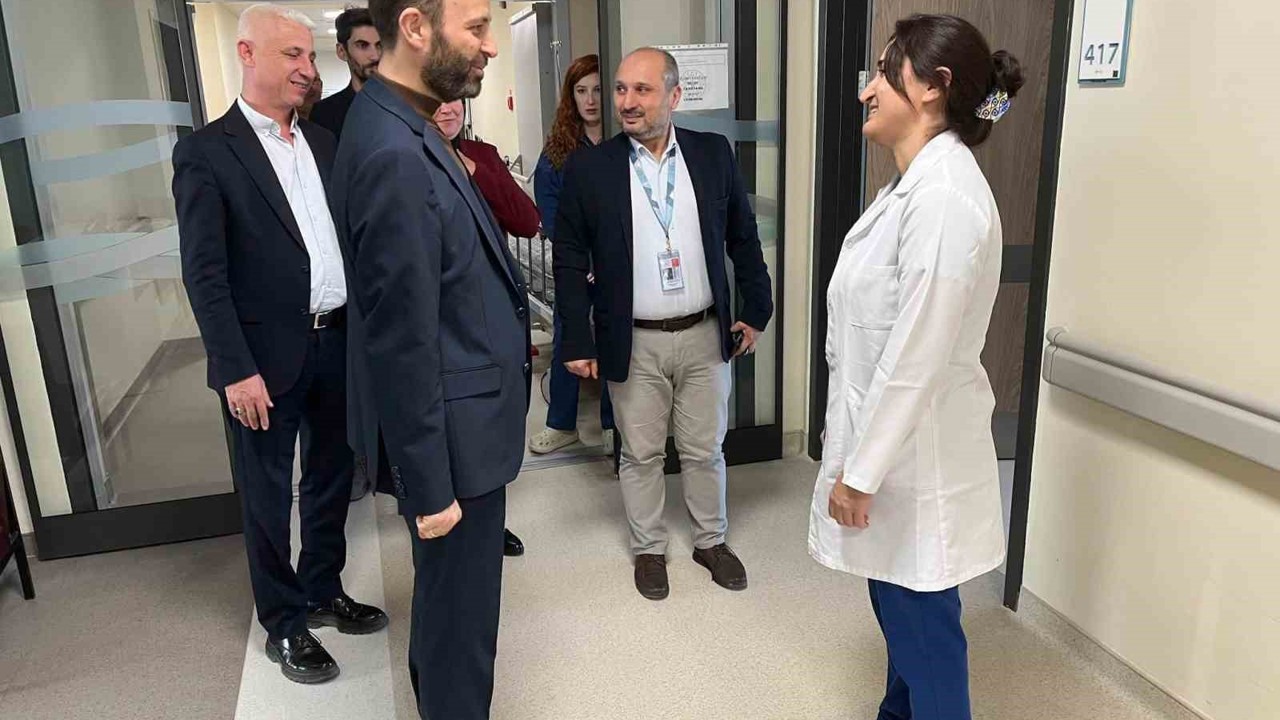 Milletvekili Bayırcı tedavi sürecinin ardından ilk ziyaretini Kütahya Şehir Hastanesi’ne yaptı
