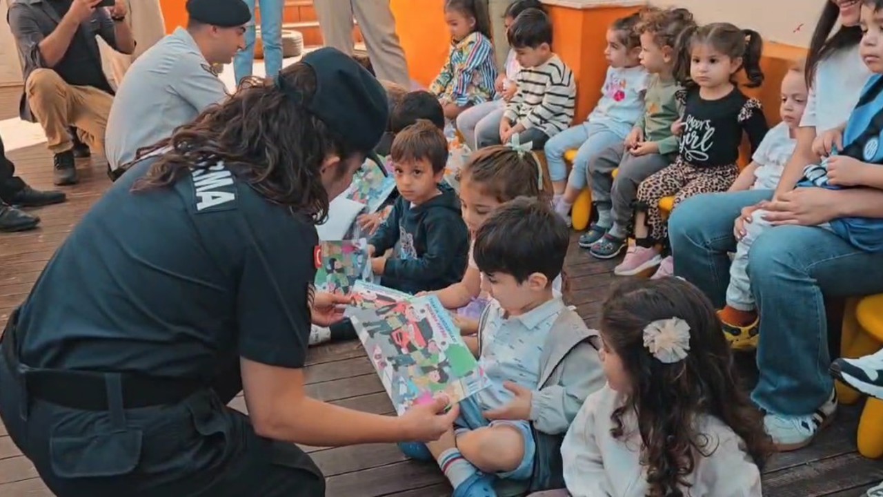 Mersin’de jandarma personeli çocuklarla etkinlik yaptı
