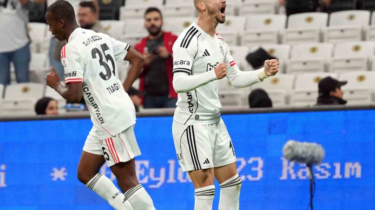 Vaclav Cerny, Beşiktaş formasıyla ilk golünü attı
