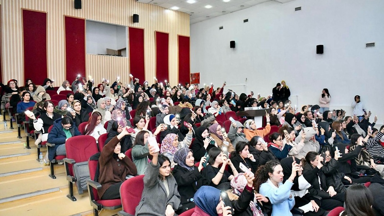 Yeşilyurt’ta Ramazan Bereketi Öğrenci Yurtlarında