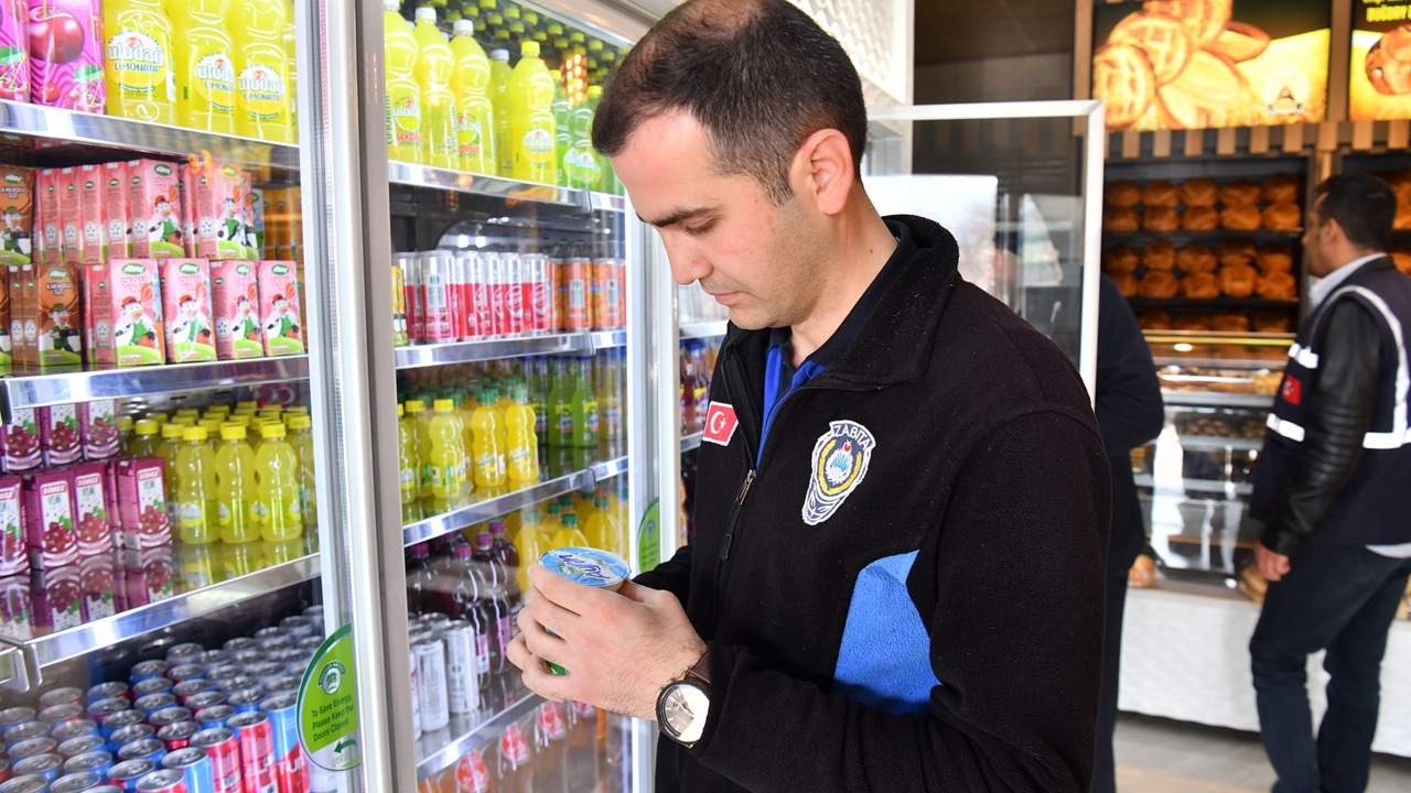 Yeşilyurt’ta Bayram Öncesi Gıda Denetimleri Artırıldı