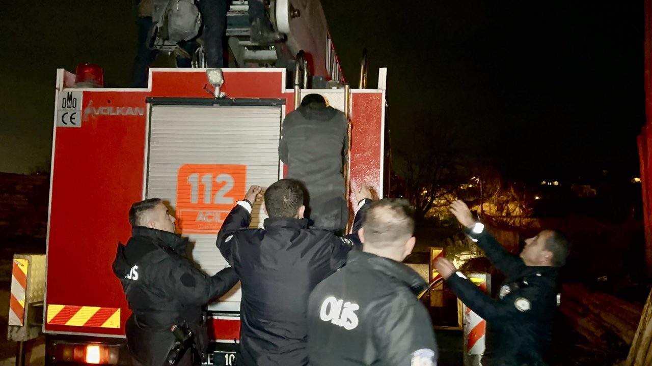 Sanayi Sitesinde Nefes Kesen Kovalamaca Çatıda Sona Erdi