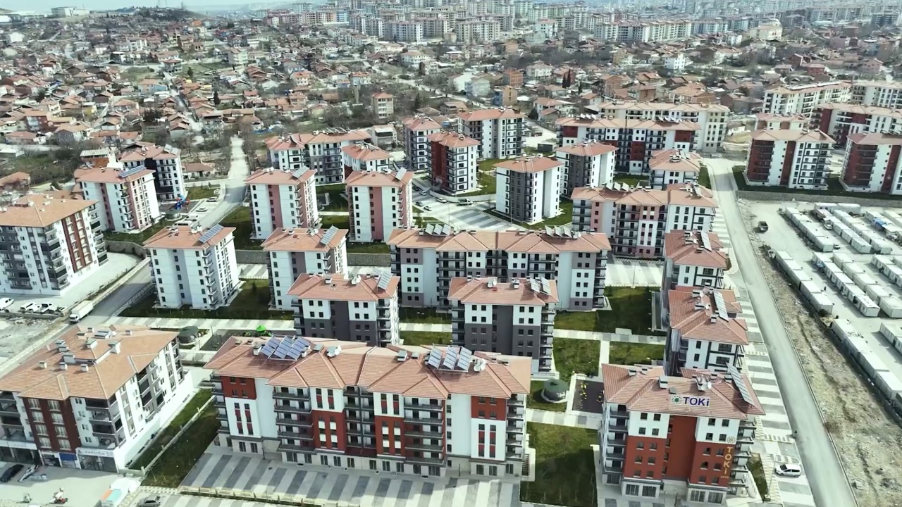 Malatya’da rezerv alanlar ve deprem konutlarında teslim süreci hızlanıyor