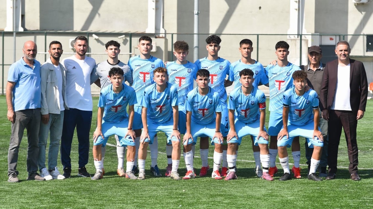 Yunusemre’nin şampiyon gençleri 1. Amatör Lig’de
