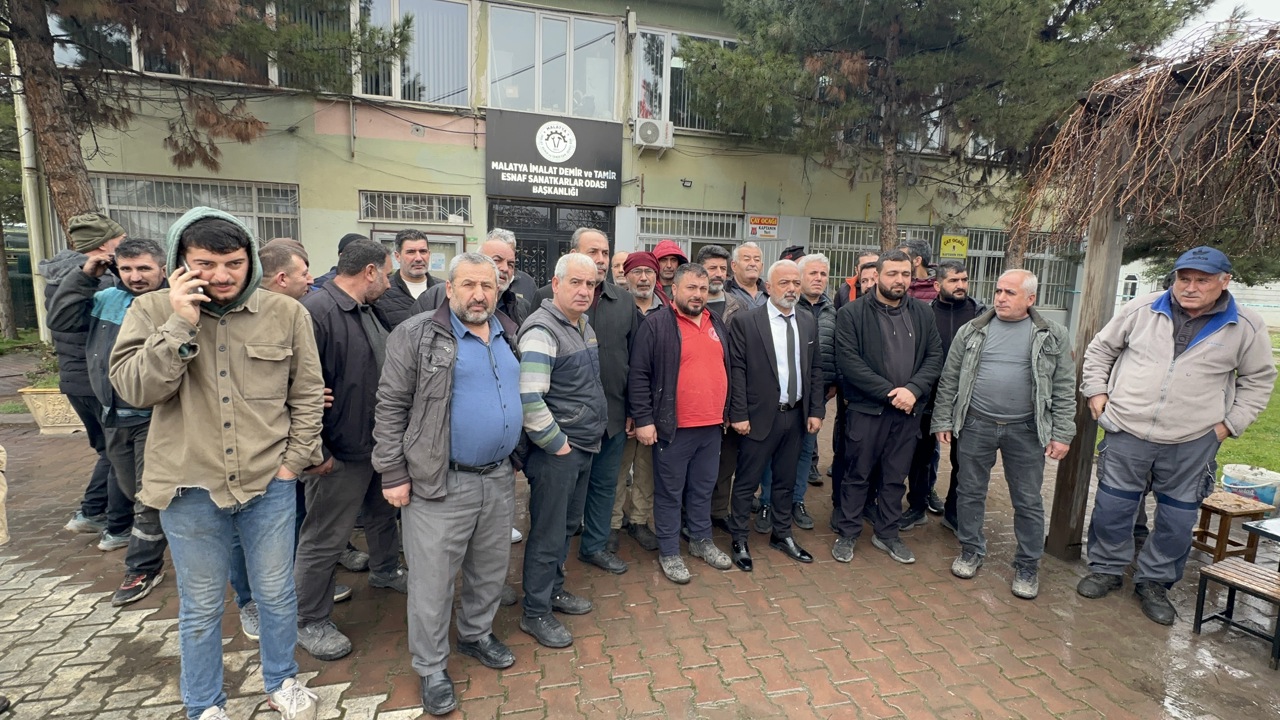 Oda Başkanı Tunçdemir: Esnaf Elektrik Kesilerek Dükkanlarından Çıkarılıyor”