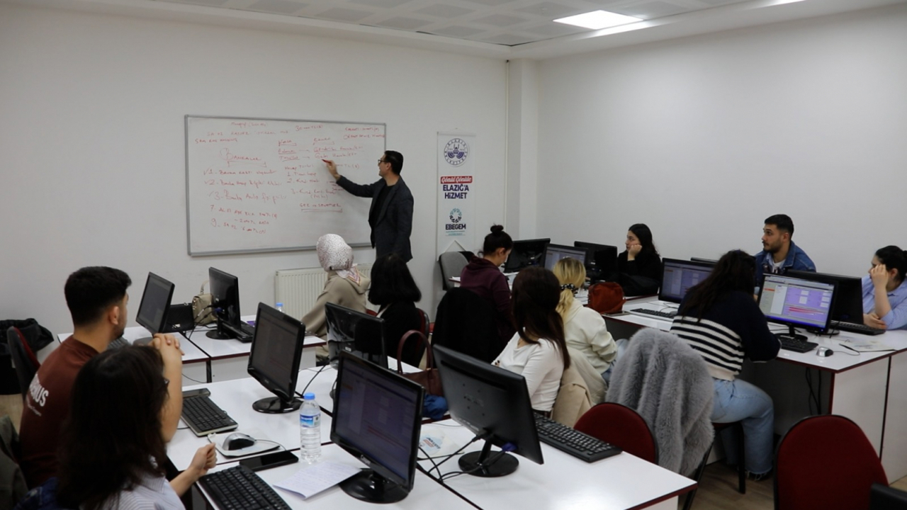 Elazığ Belediyesi’nden Bilgisayarlı Muhasebe Eğitimi Yoğun İlgi Görüyor