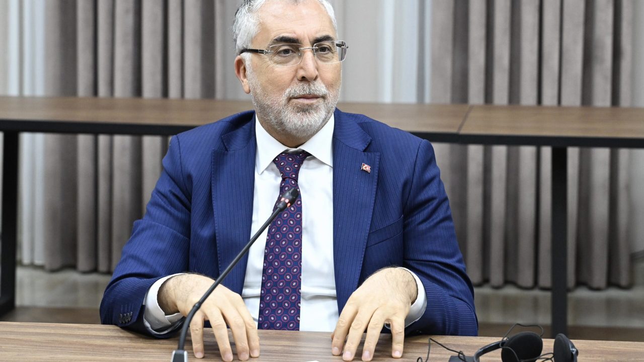 Bakan Işıkhan: Geleceğim Meslekte Projesiyle 103 Bin 252 Öğrenciye Kariyer Desteği Sağlandı
