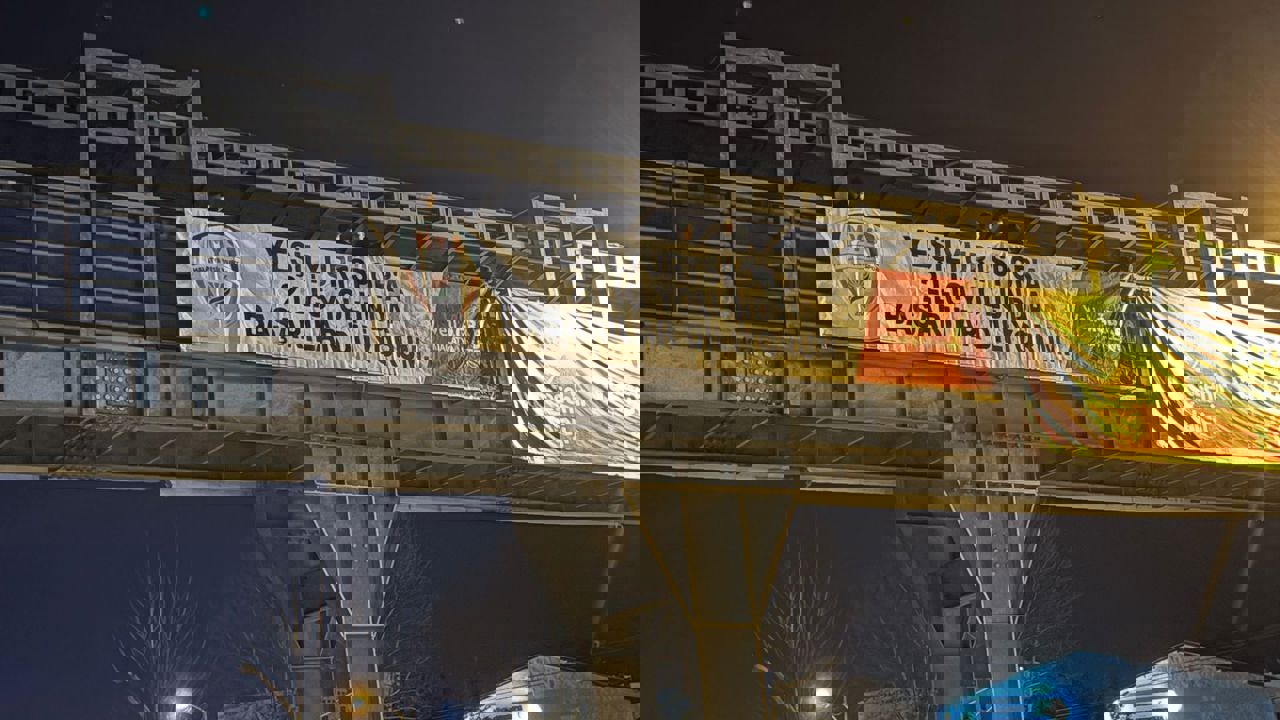 Malatya Milletvekili Veli Ağbaba’nın şehir genelinde astırdığı afiş ve posterler