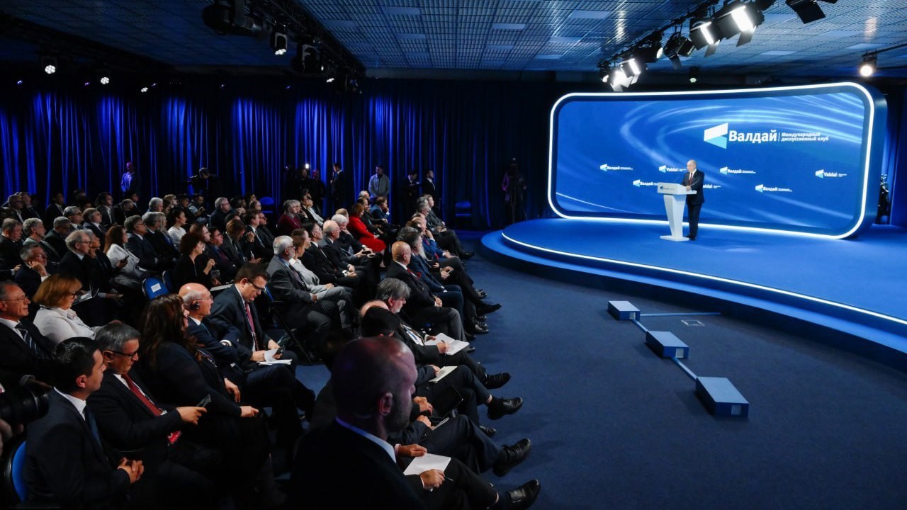 Putin: "Rusya, iki devletli çözüme katkı sağlayacaksa Trump’ın Gazze’ye ilişkin önerilerini desteklemeye hazır"
