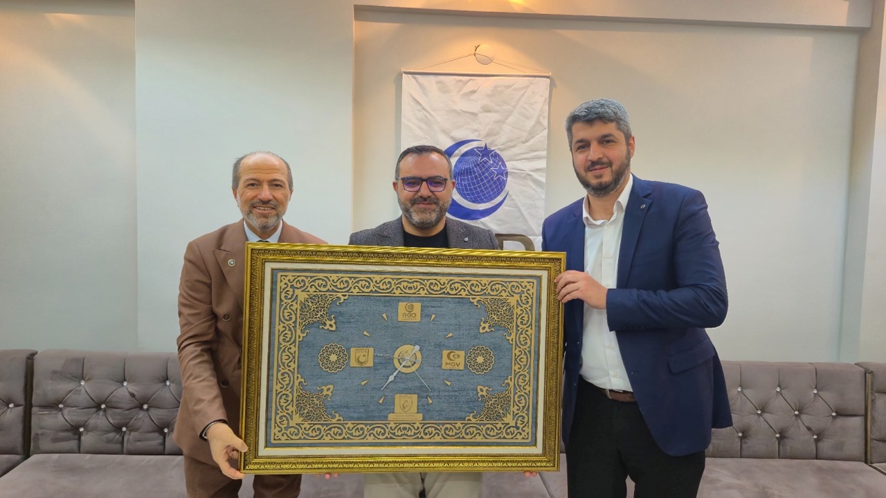 Anadolu Gençlik Derneği Malatya Şubesi’nde başkanlık görevi Vahdettin Altınova’d