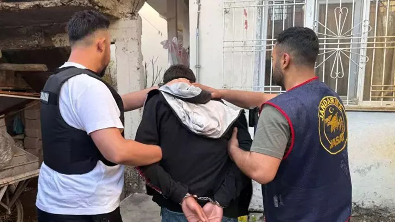 MİT Koordinesinde 9 İlde Siber Suç Şebekesine Operasyon: 12 Gözaltı