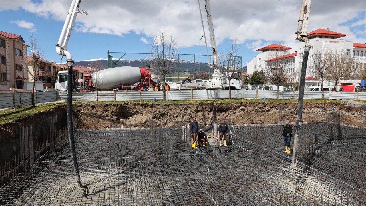 Erzincan Hafız Mehmet Aydın Çocuk Akademisi Temel Atma Töreni