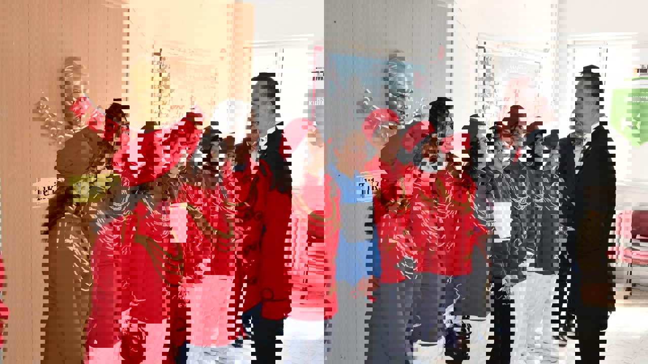 MAGİNDER Başkanı Karademir’den Anlamlı 23 Nisan Ziyareti