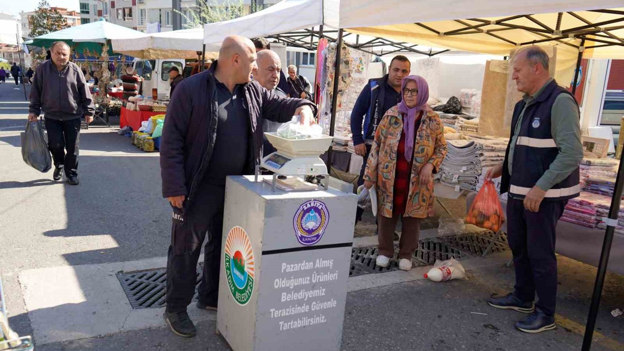 Samsun’da semt pazarlarına belediye tartısı
