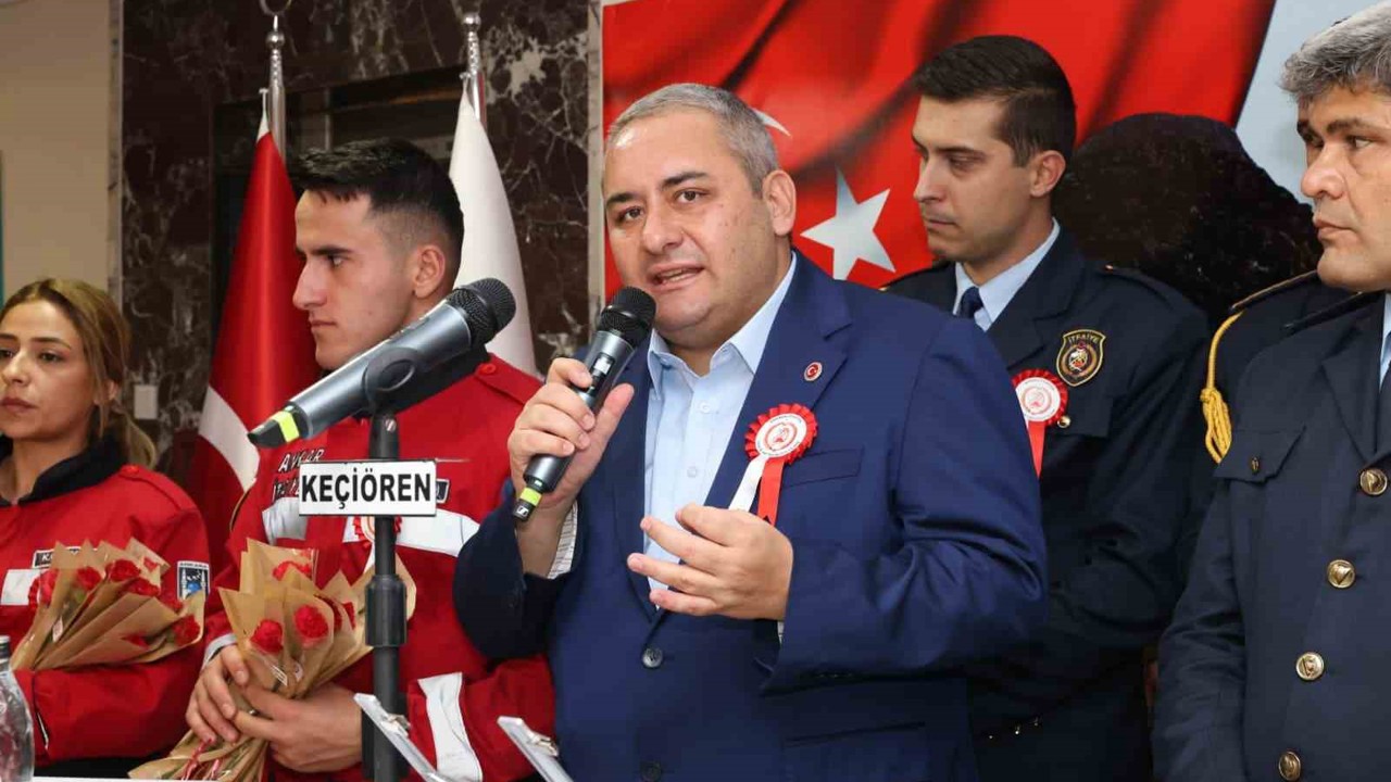 Keçiören Belediyesi’nden ‘İtfaiyeciler Haftası’nda huzurevi sakinlerine anlamlı ziyaret

