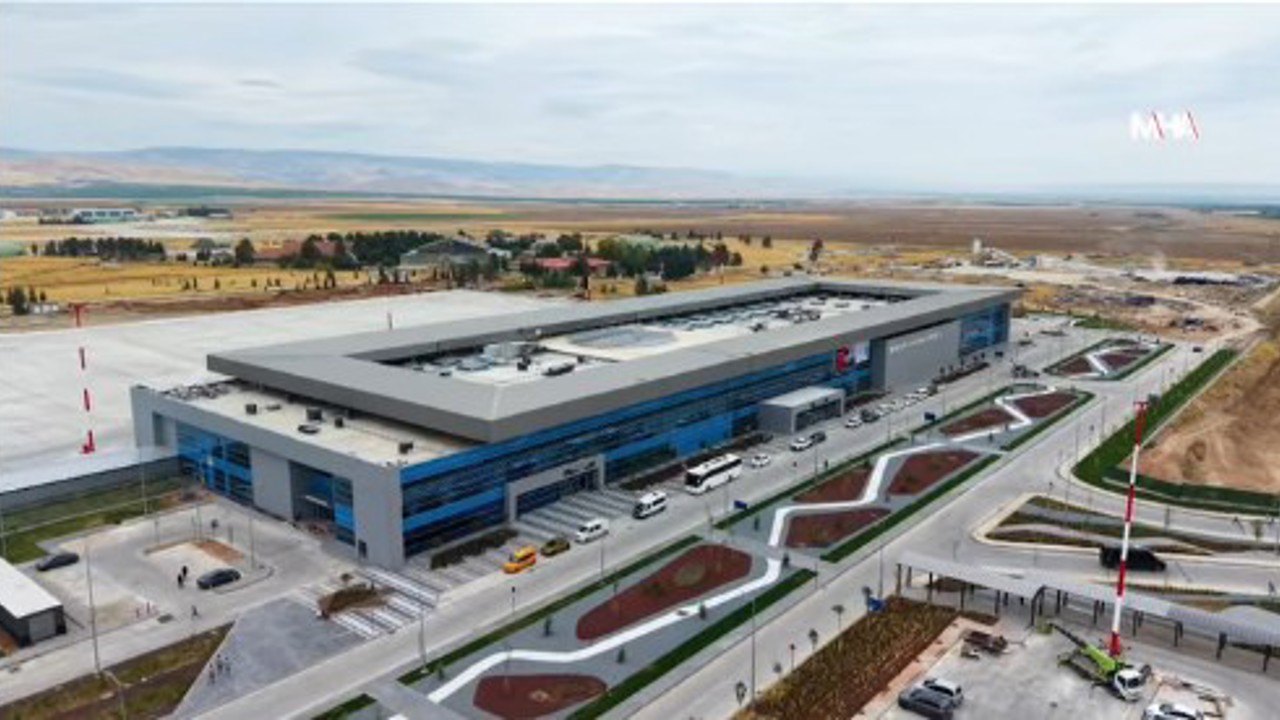 Malatya Havalimanı’nda Yeni Dönem: 2,5 Milyon Yolcu Kapasiteli Terminal Hizmete Açıldı