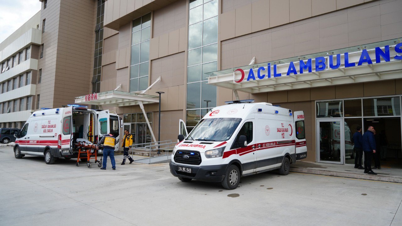 Erzincan’da trafik kazası: 5 yaralı
