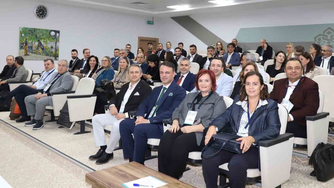 "Türkiye’de Ağız, Diş ve Çene Cerrahisi Çalıştayı" NEÜ ev sahipliğinde yapıldı
