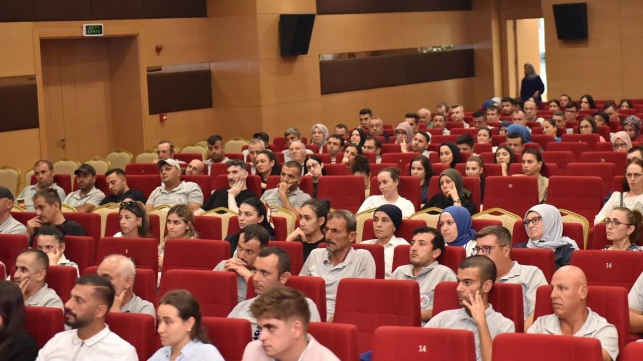 Kepez Belediyesi’nden çalışanlara iş güvenliği eğitimi
