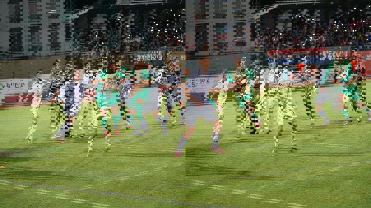 Yeşilyurtspor Deplasmanda Direndi, Turu Aldı